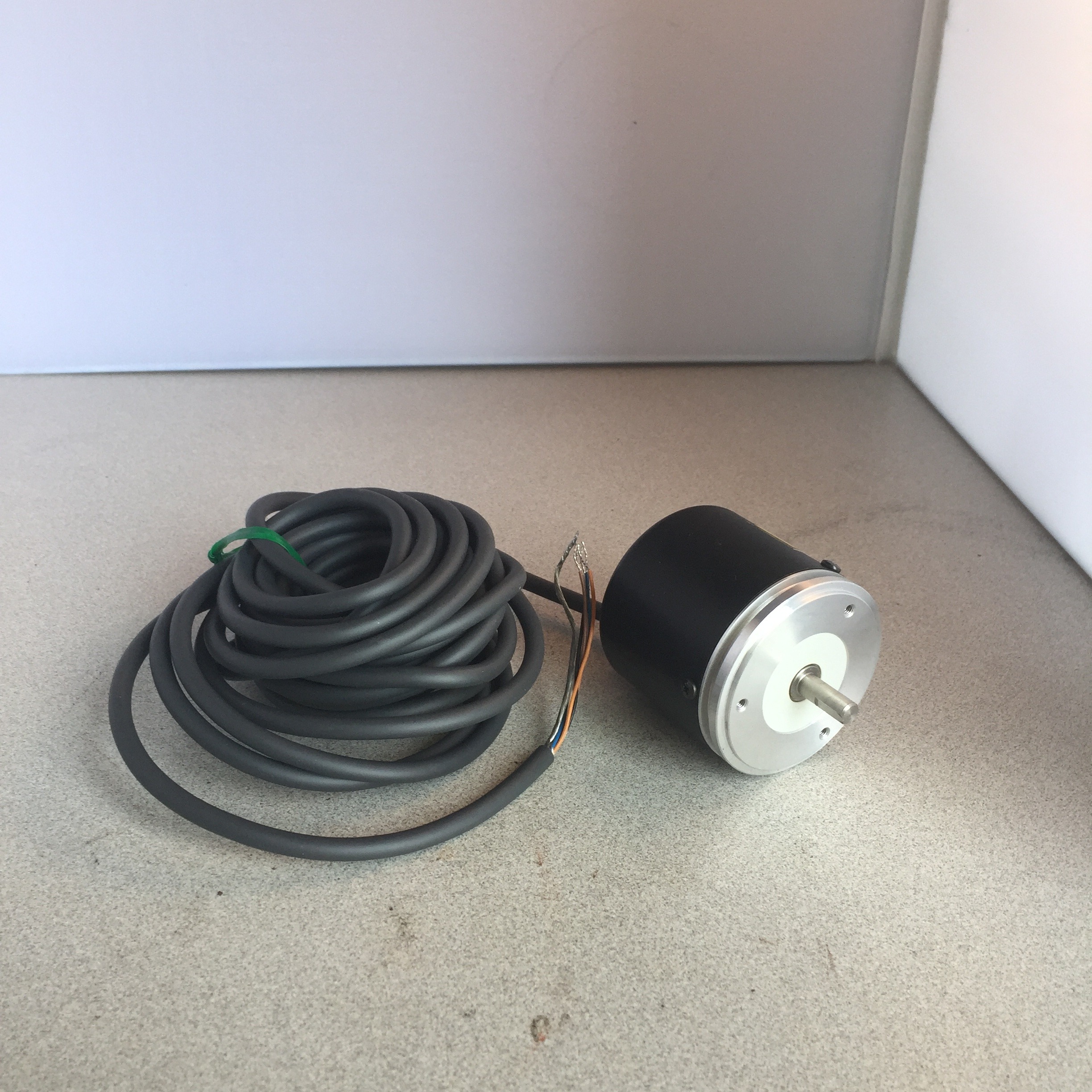 Mtl Encoder MTL/ IHI Micro Encoder RKW1-1800-05R5 | MFGPartsPlus